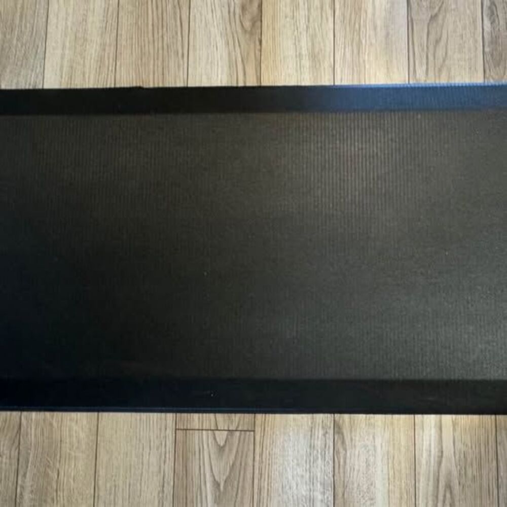 Like New Black Anti-Fatigue Floor Mat